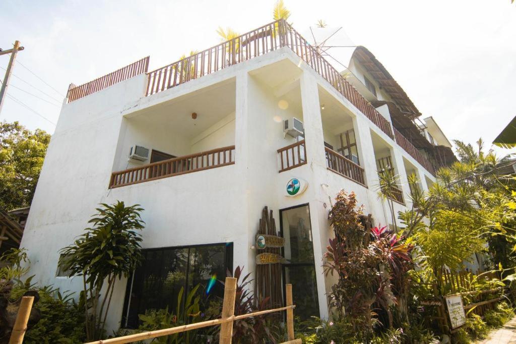 Hannah Hotel Balabag  Exterior photo